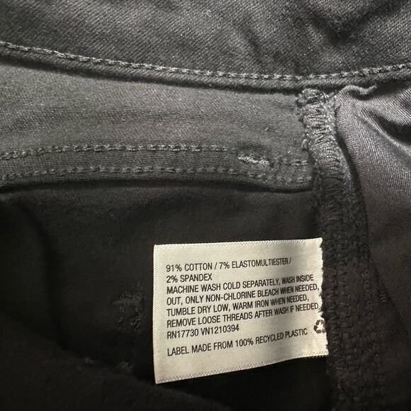 Universal Thread Black Stretch Denim Shorts WMNS 10R High Rise Midi Cuffed Hem - Picture 7 of 8